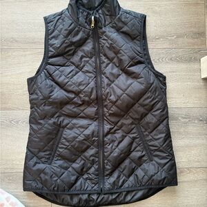 Old Navy Lightweight Diamond-Quilted Zip-Front Vest, Black // Small